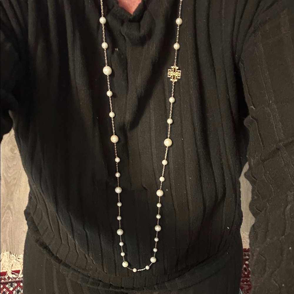 Tory Burch 36” Kira Elegant Pearl Necklace with Gold Accents - Picture 2 of 4